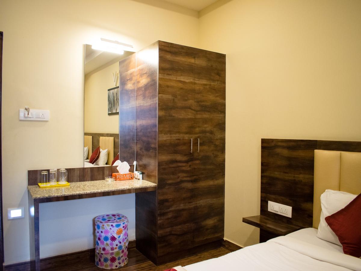 Hotel Mysore Republic Extérieur photo