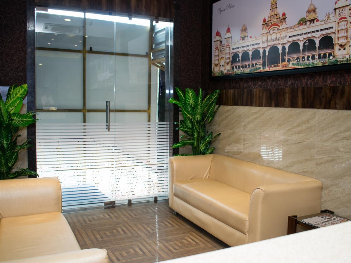 Hotel Mysore Republic Extérieur photo