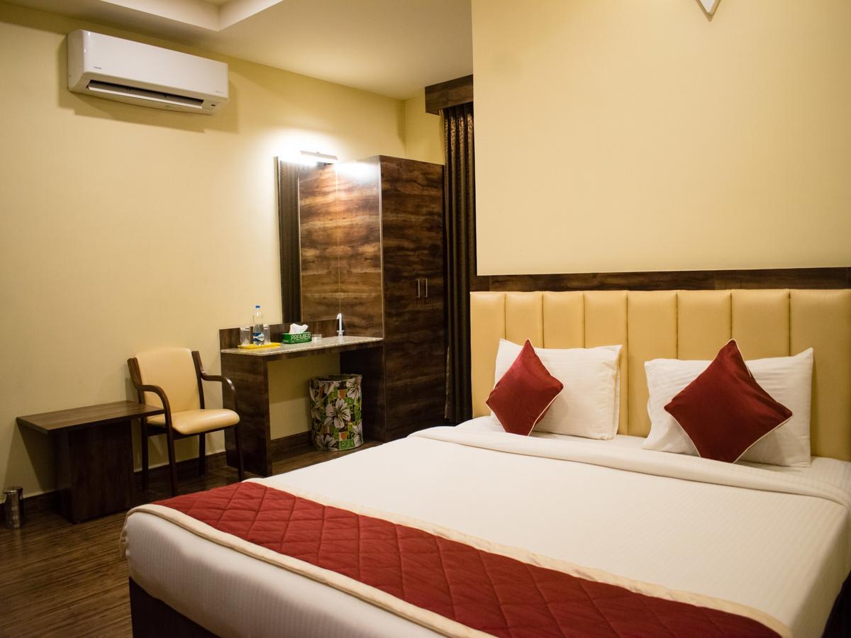 Hotel Mysore Republic Extérieur photo